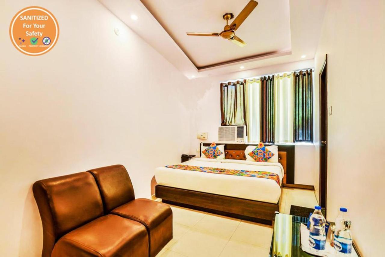 Hotel Goroomgo Rajput Charbagh